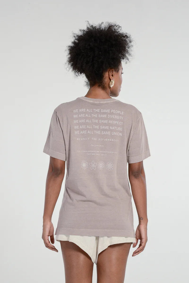 Camiseta Feminina The Same People Cáqui