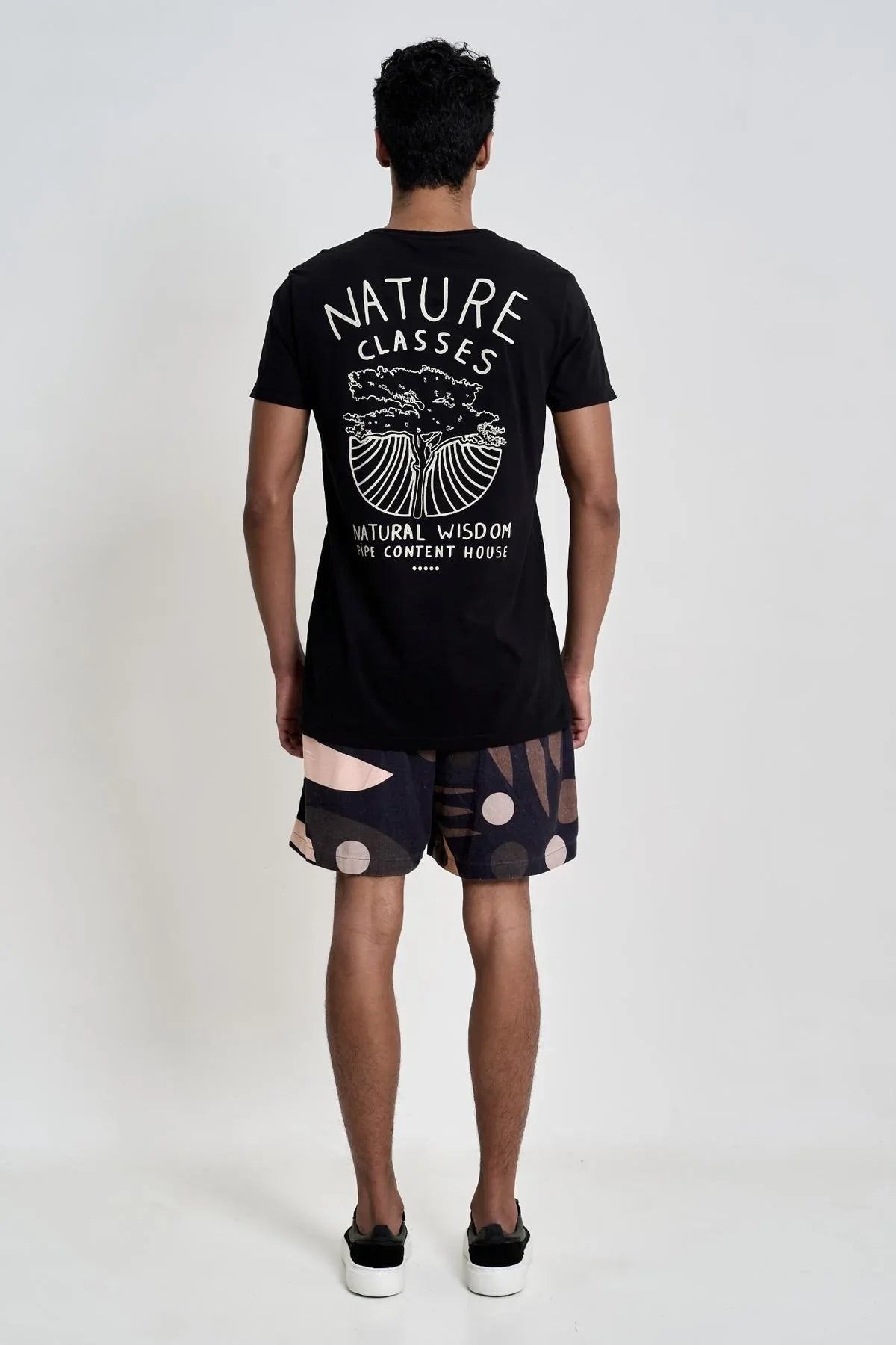 Camiseta Roots Preta