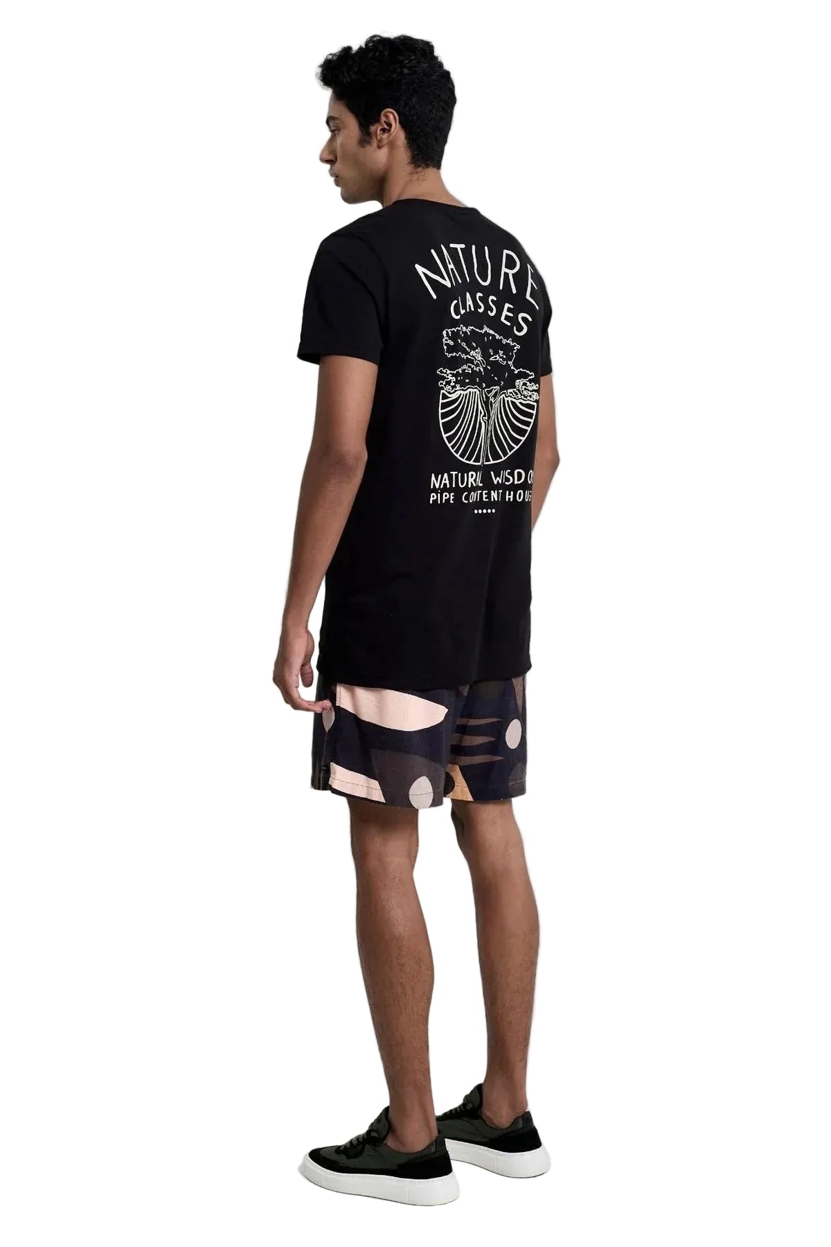 Camiseta Roots Preta