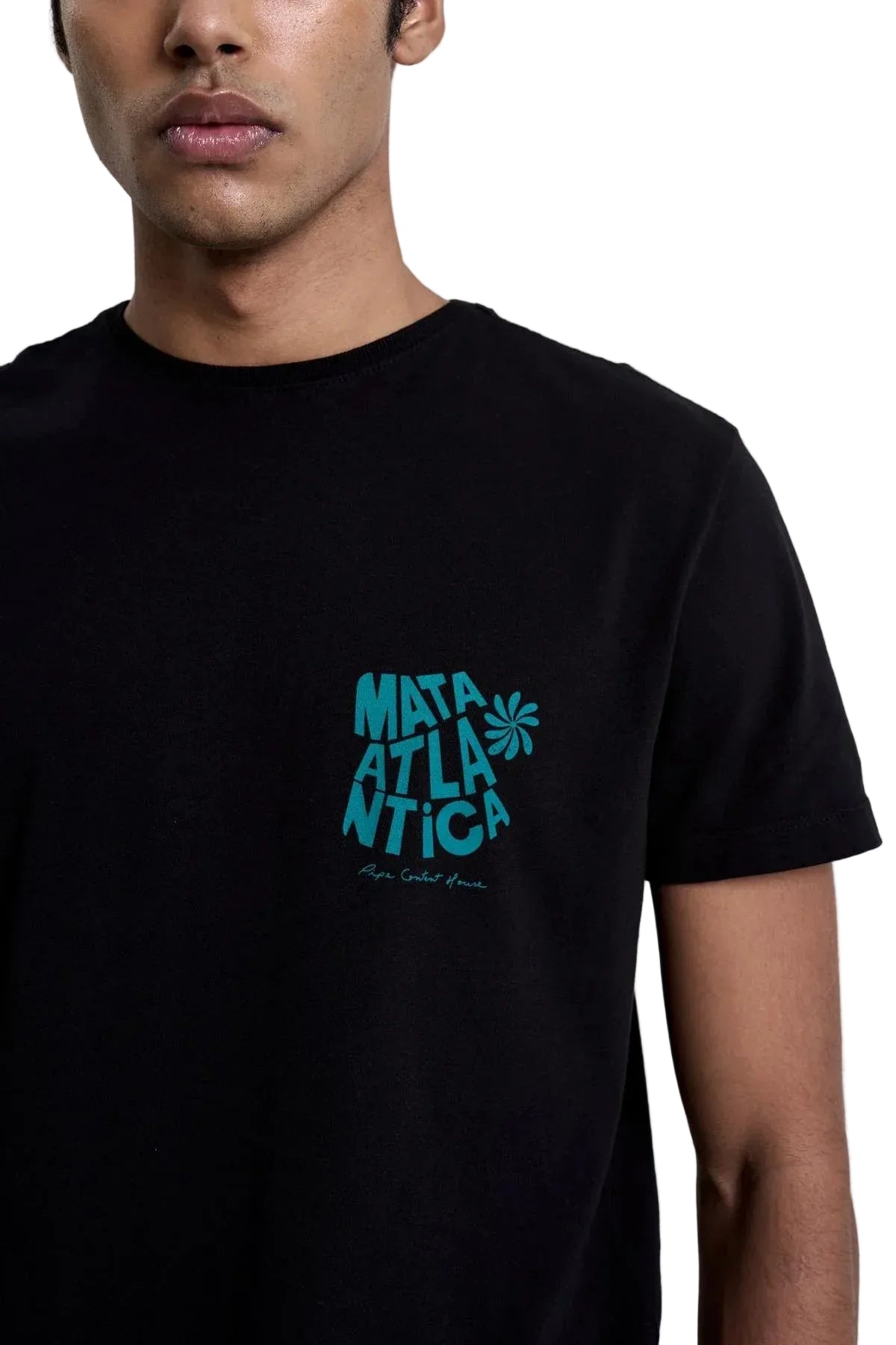 Camiseta Roots Preta