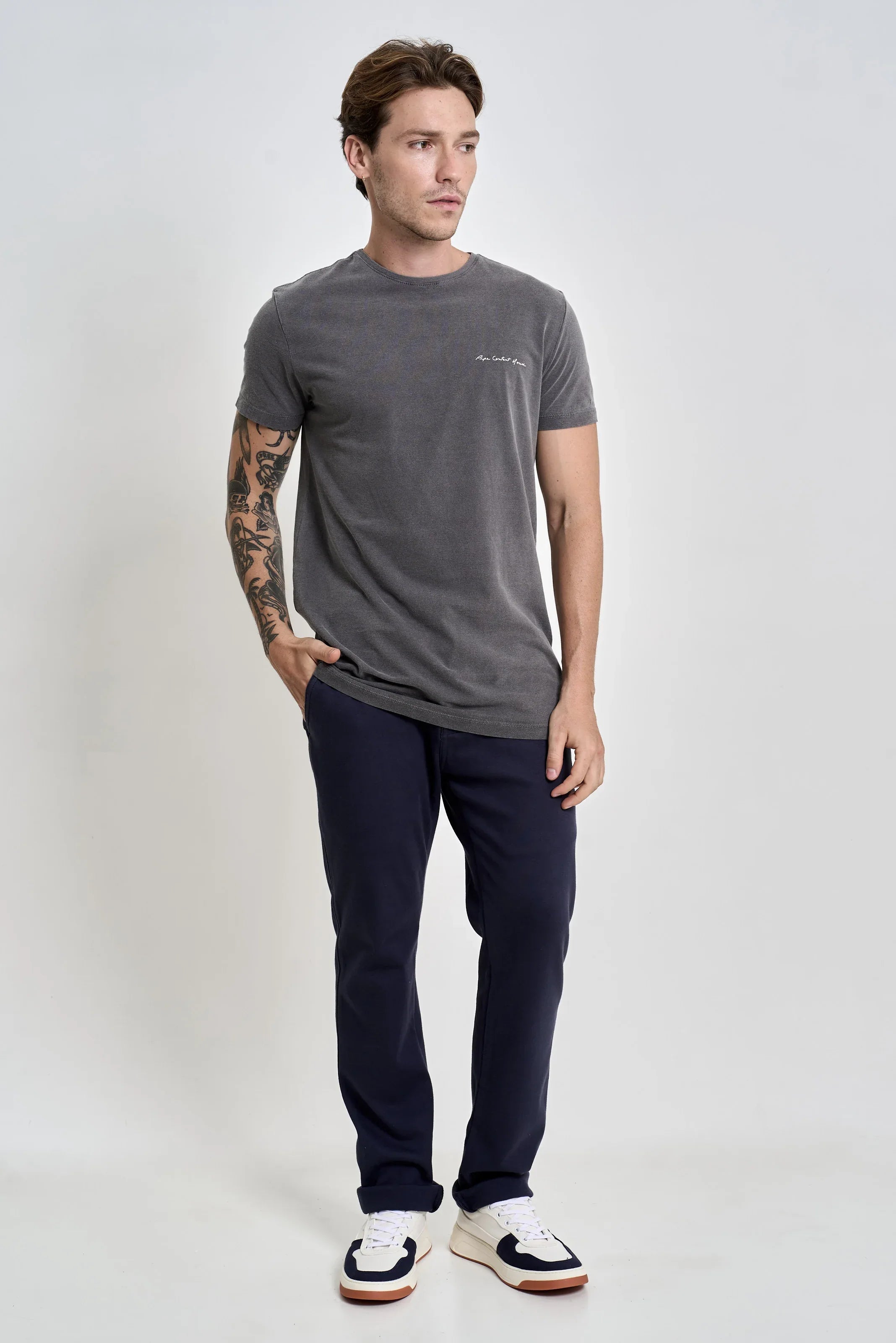 Camiseta Classic Chumbo