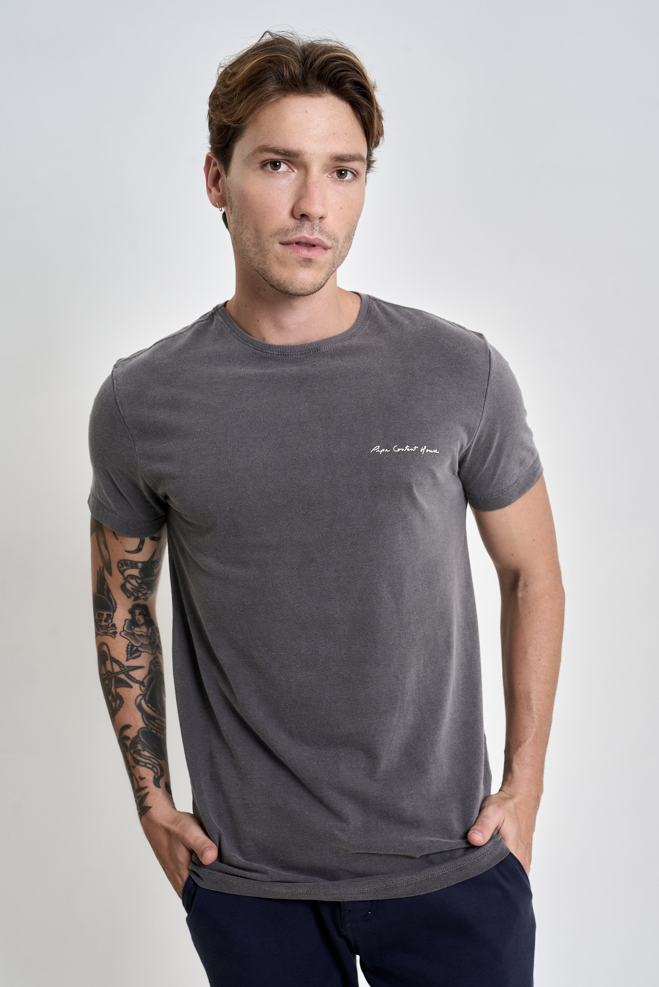 Camiseta Classic Chumbo
