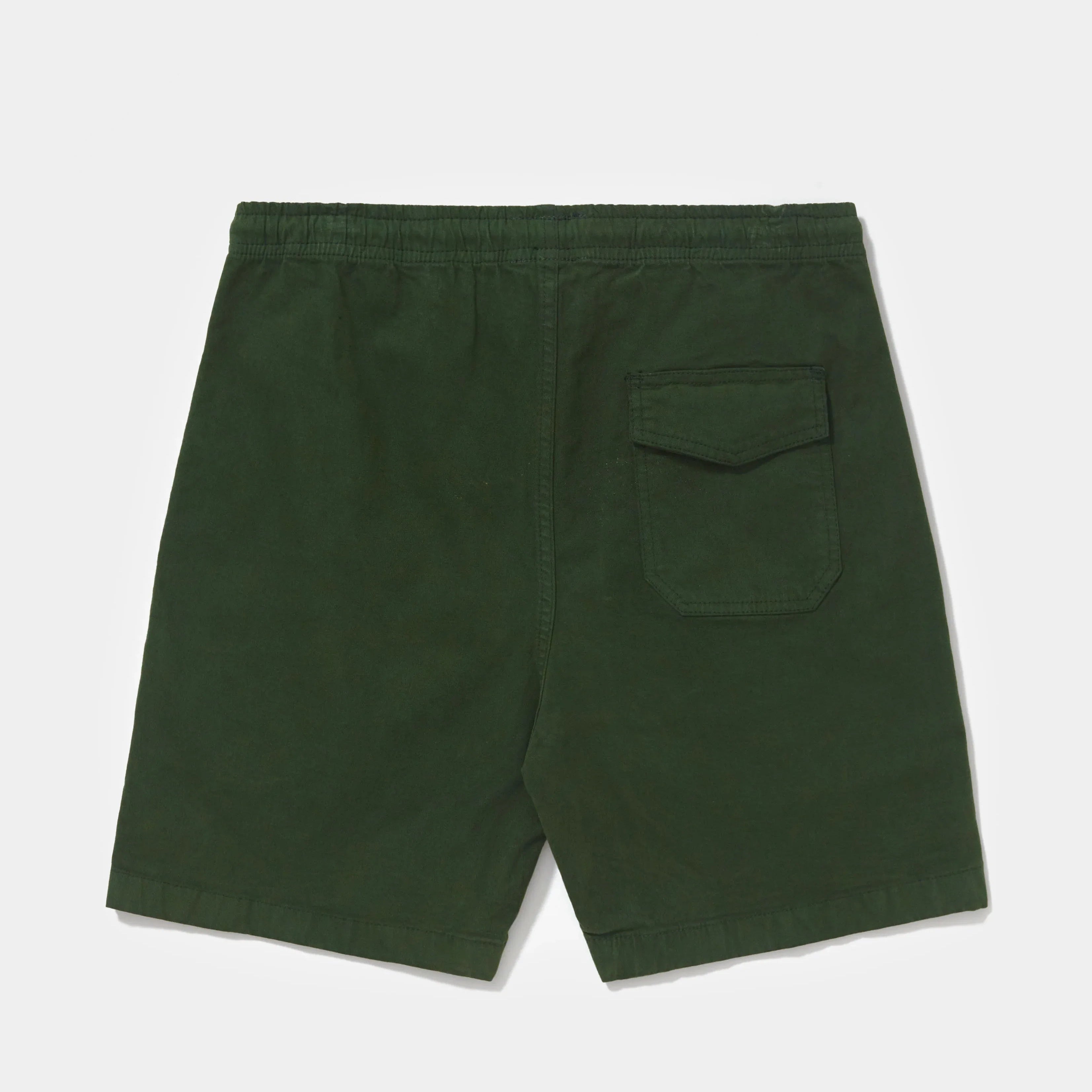 Shorts Spirituality Verde de sarja 100% algodão, com cintura elástica e bolso traseiro.