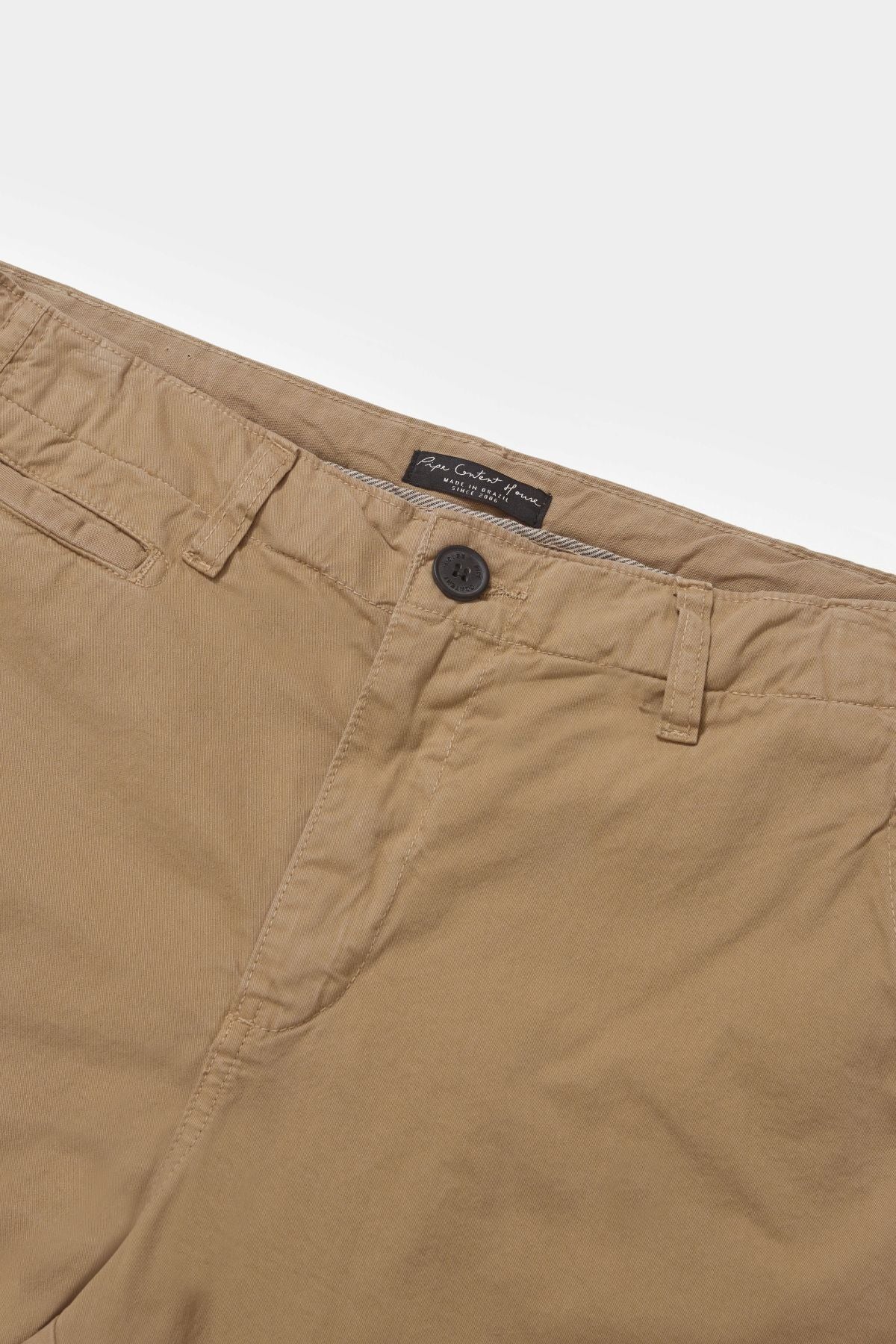 Bermuda Chino Kaki
