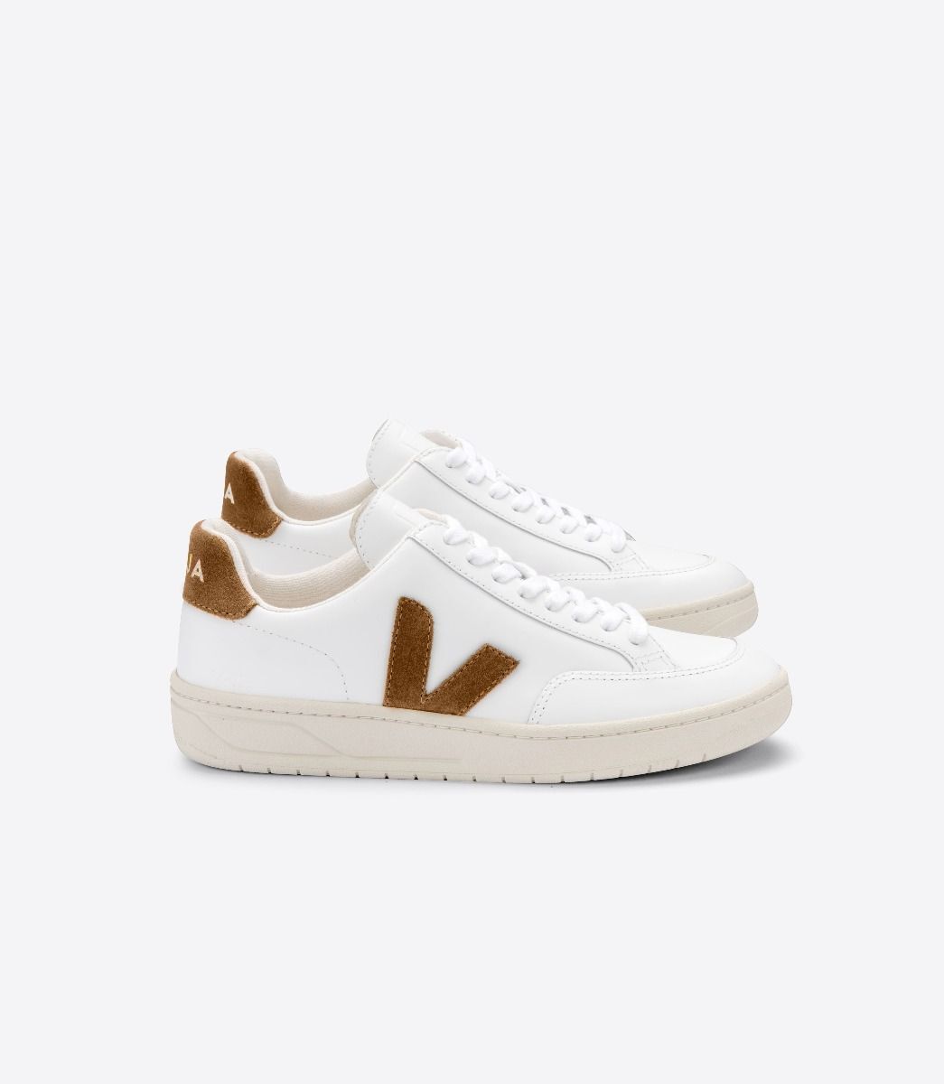 TENIS VEJA V-12 LEATHER EXTRA-WHITE_CAMEL